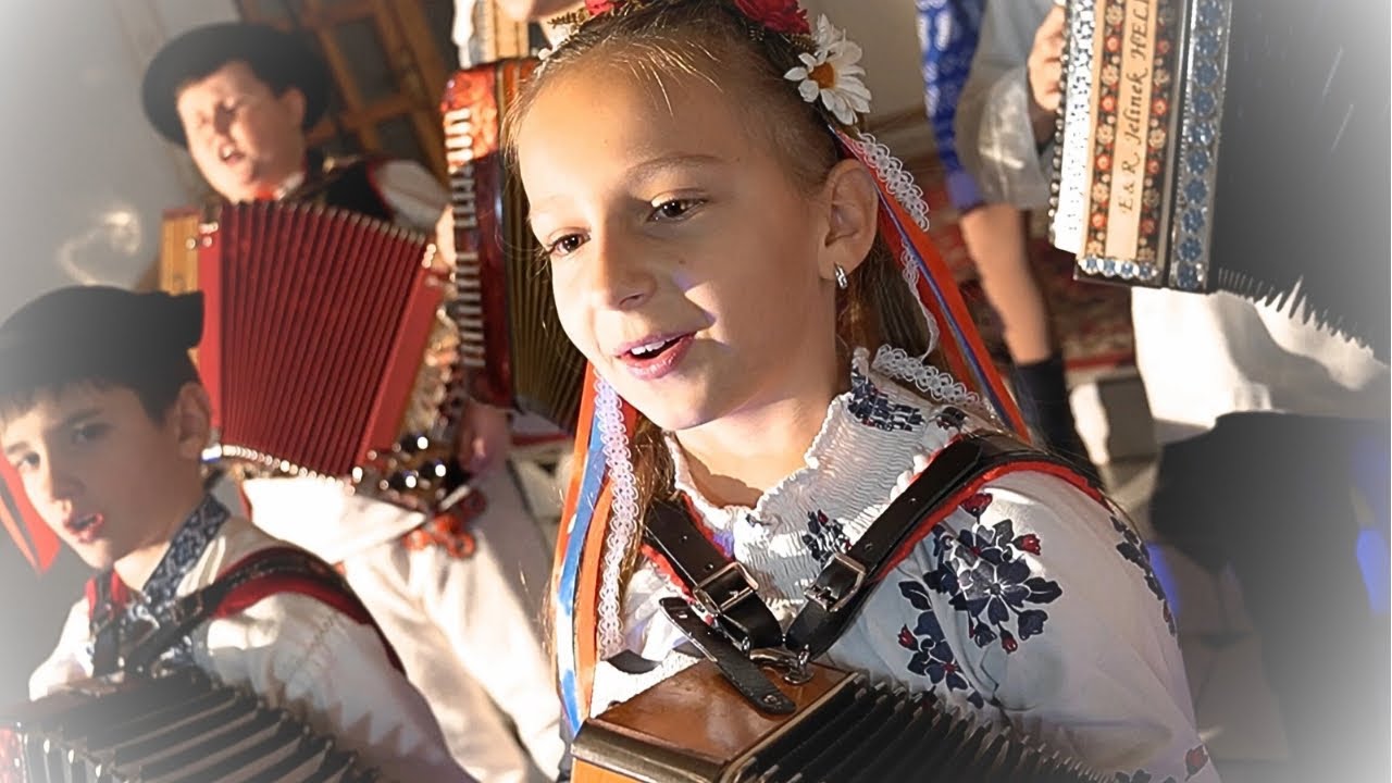 Ježiška narodeného ✨- Heligonková akadémia