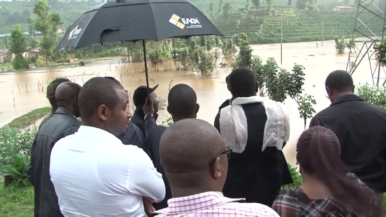 Prime Minister Dr. Ngirente Edouard witnesses flooding in Jenda, Nyabihu District