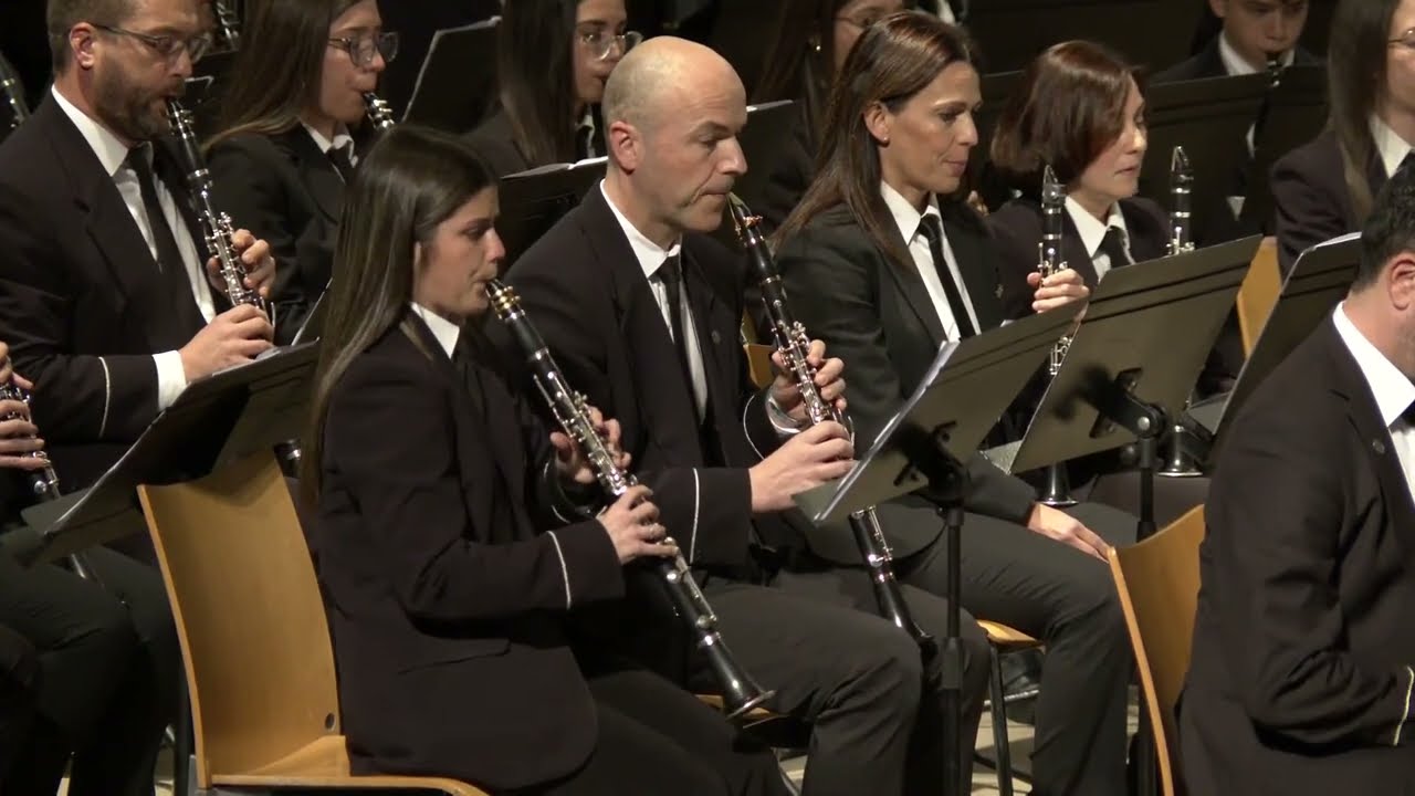 Socarrats i Tramussers PASODOBLE (J.F. Ripoll Martins) - Unión Musical de Almoradí