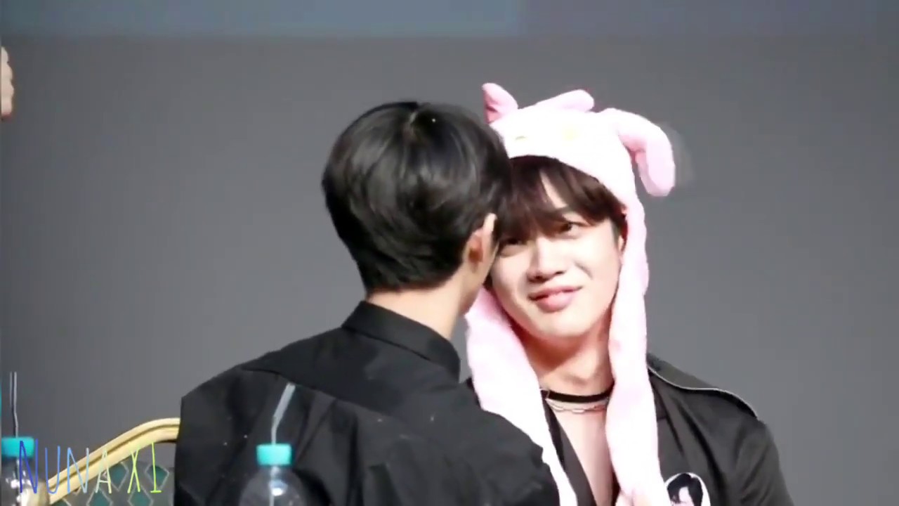 X1 [엑스원] HANPYO KIM YOHAN FAVORITE DONGSAENG SON DONG PYO CUTE & FUNNY MOMENT
