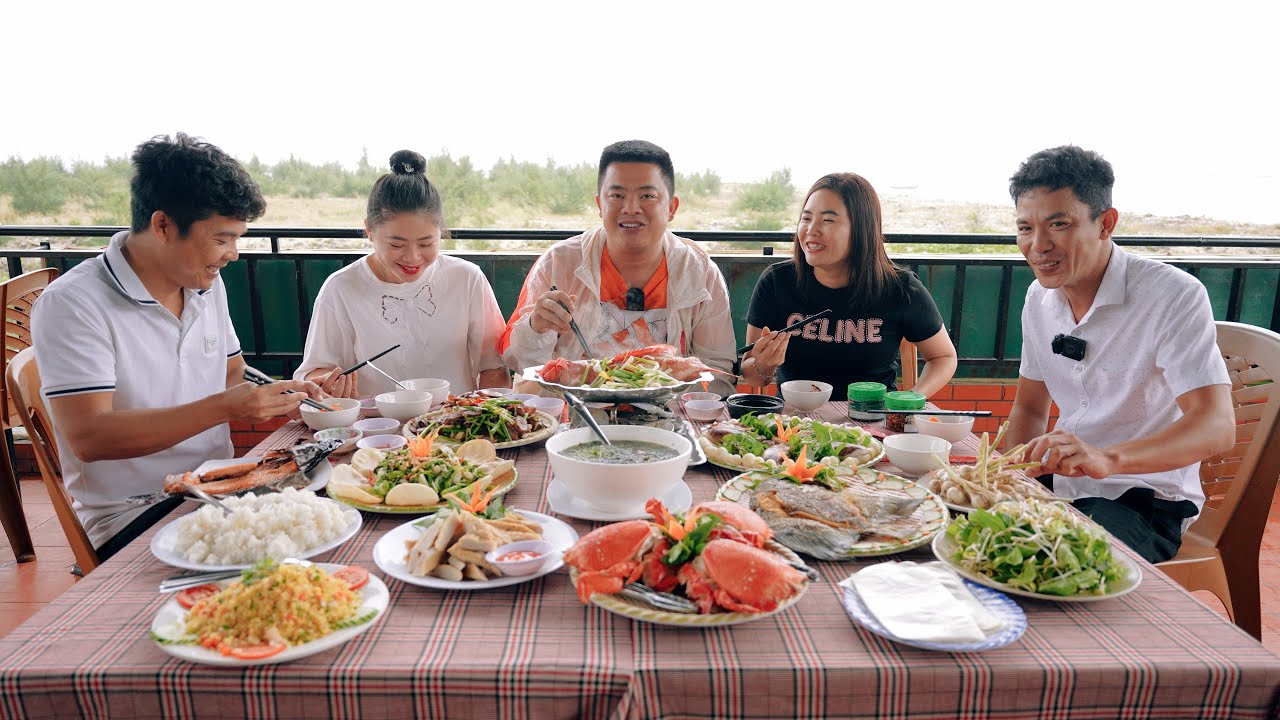 SAPA TV | THƯỞNG THỨC ĐẠI TIỆC TOÀN MÓN NGON CHẾ BIẾN CÙNG TỎI LÝ SƠN