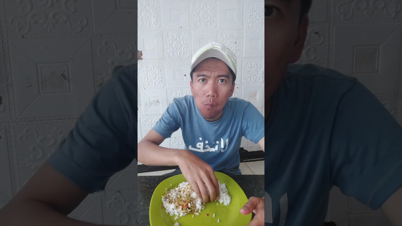 Makan labu siam pedas