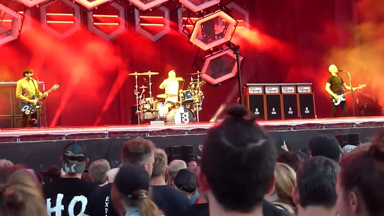 Die Ärzte - Morgens pauken / Friedenspanzer @ Bayreuth, Volksfestplatz 26.6.2022
