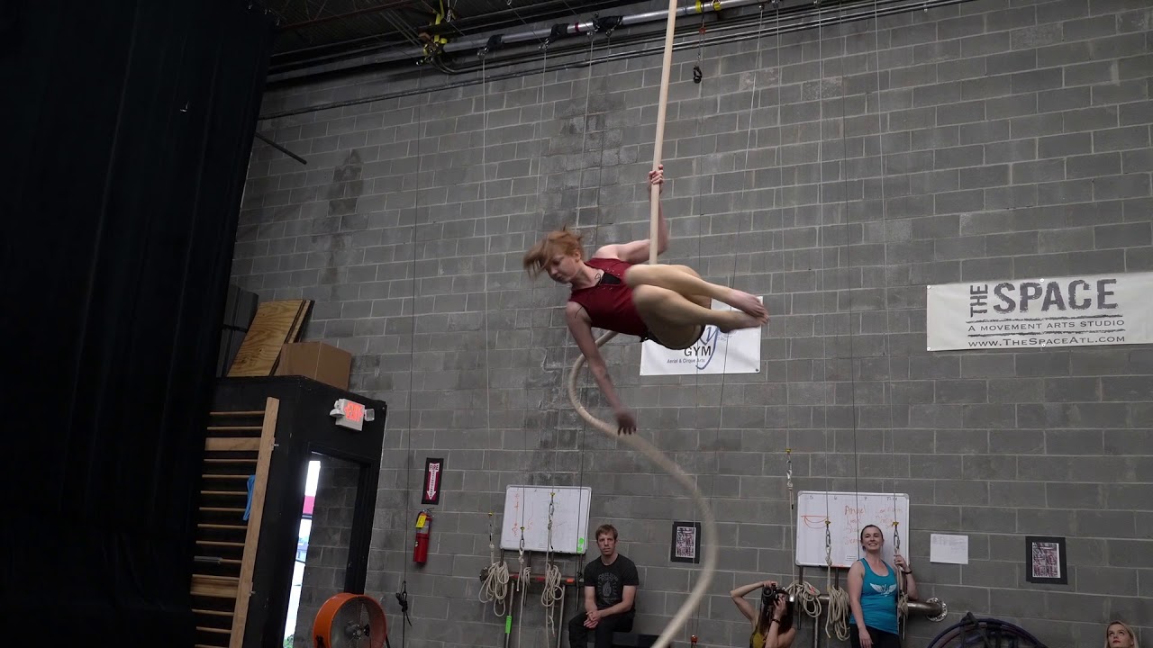 Aerial Rope / Corde Lisse Performance - 