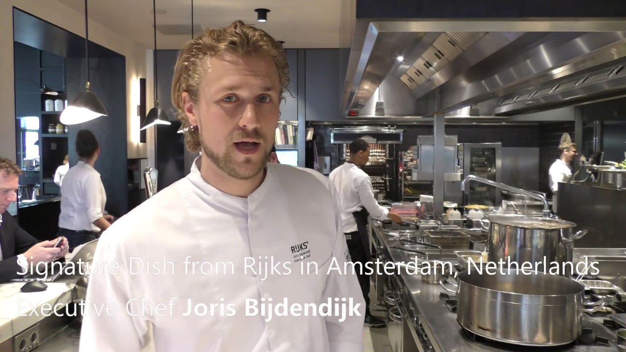 Joris Bijdendijk prepares a signature dish at RIJKS