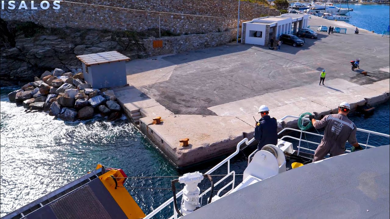 Κύθνος – Ταχύτατο ρεμέτζο του Hellenic Highspeed, μαζική άφιξη εκδρομέων και αναχώρηση | Kythnos