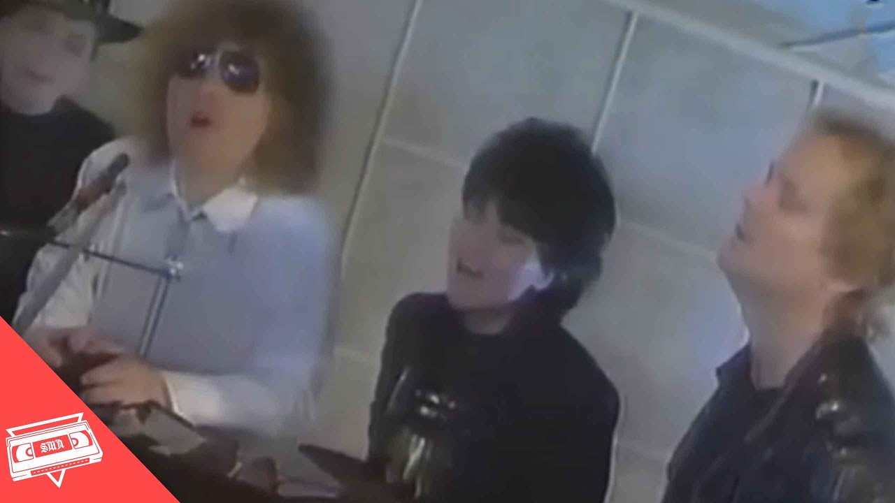 Young Girls and The Old Mans Band - Fújom a dalt (1992)
