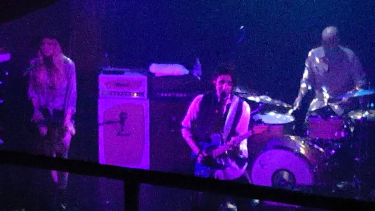 Zane Carney sings Fade to Black at The Troubador