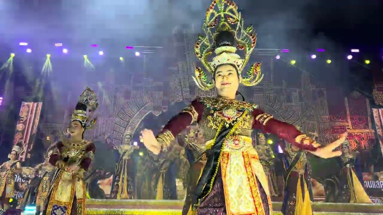 ได้เวลาเปิดม่านการแสดงเกรียงไกรอิสานศิลป์