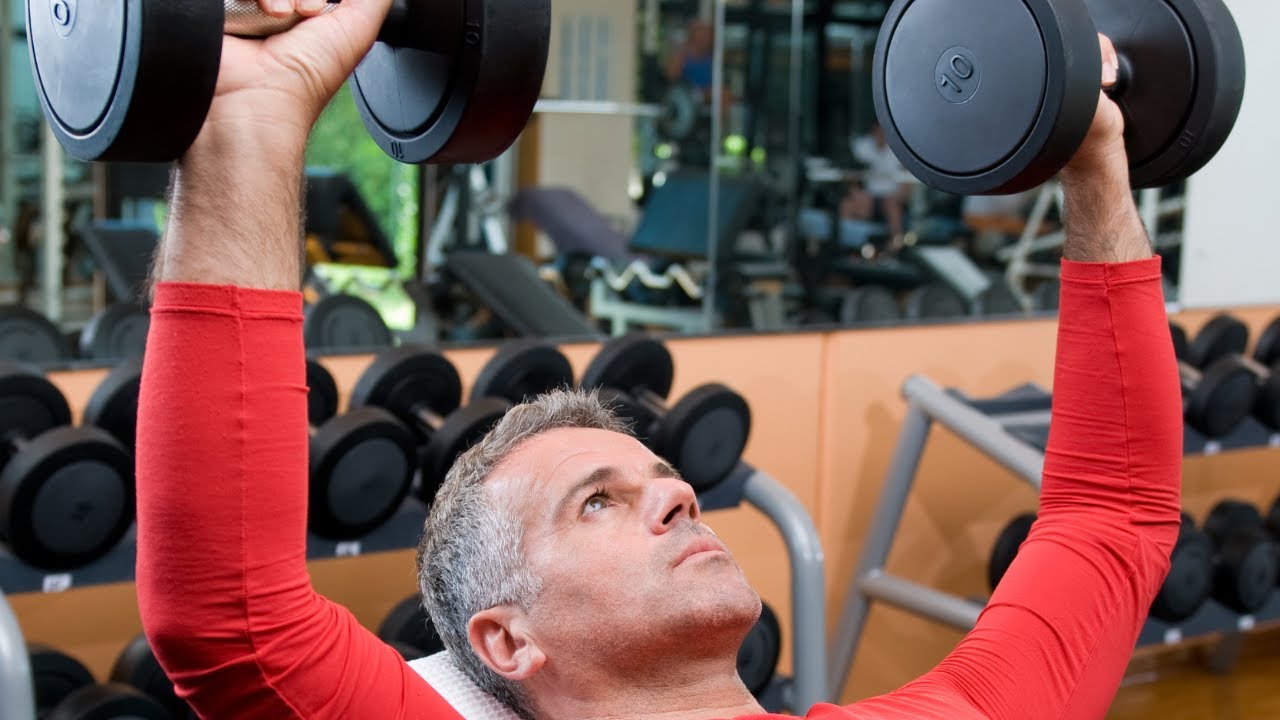 Советы по силовым тренировкам для пожилых: 🏋️ Как часто нужно заниматься в 70 лет?