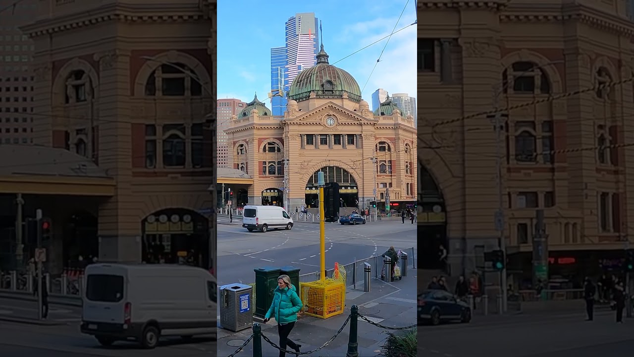 City Circle & A class trams at Flinders street station