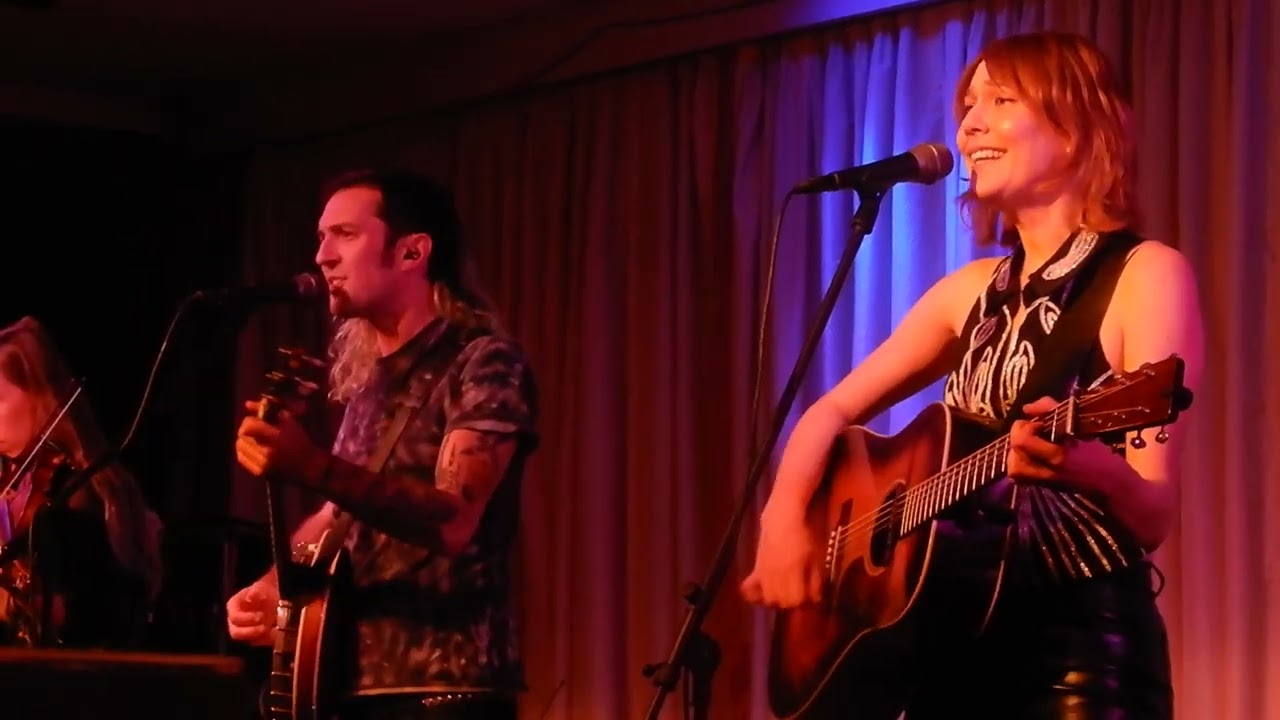 MOLLY TUTTLE: