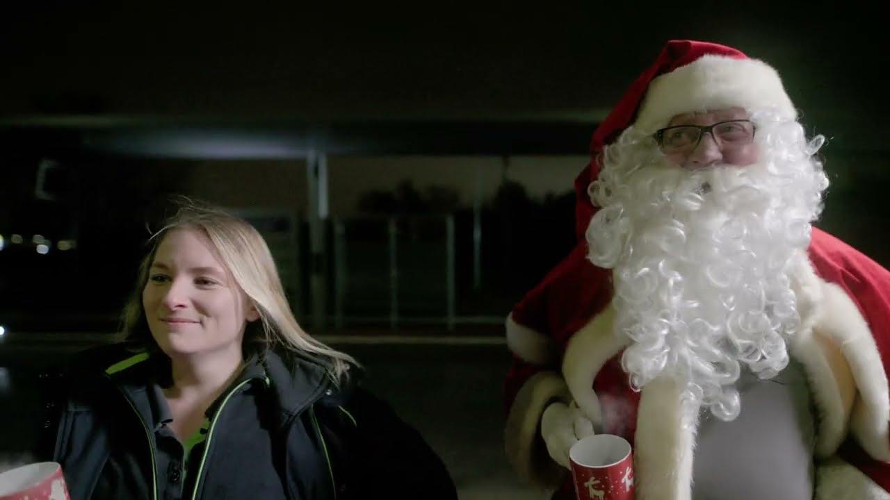 &Uuml;STRA Weihnachtsvideo 2023: Frohe Weihnachten, Hannover!