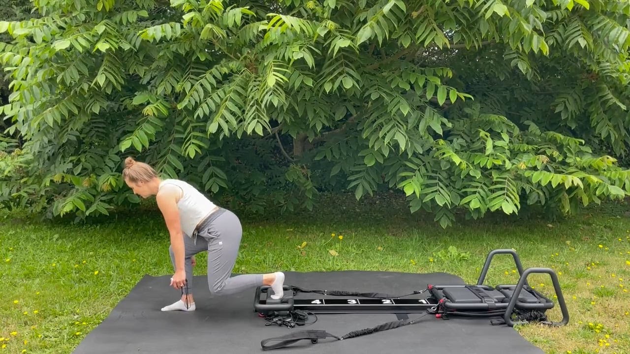 Microformer: Obliques, Biceps, & Booty! (20min)