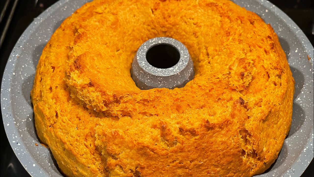 5-Cup Carrot Cake in 5 Minutes That Melts in Your Mouth!