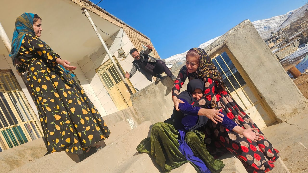 The heartbreaking scene of Muhammad's mother falling