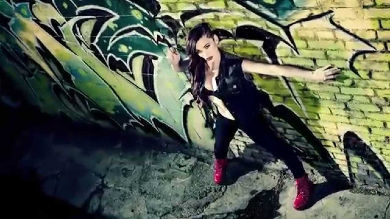Jessica Sutta - Feline Resurrection (BTS Photoshoot)