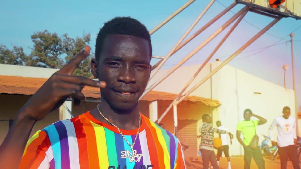 SCHOOL  BASKET CLIP VAN B LIL PAP FRESCO  MALBY