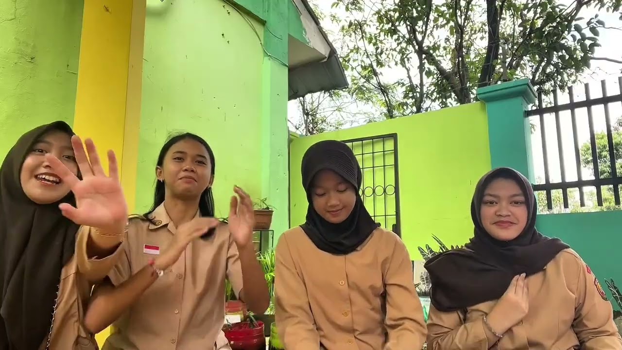#NgobrolinBuku: Olenka, Bumi Manusia, Pulang, dan Perahu Kertas | Podcast