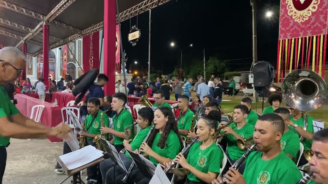 PADRE ZEZINHO EM MARCHA BANDA LIRA JARAGUENSE