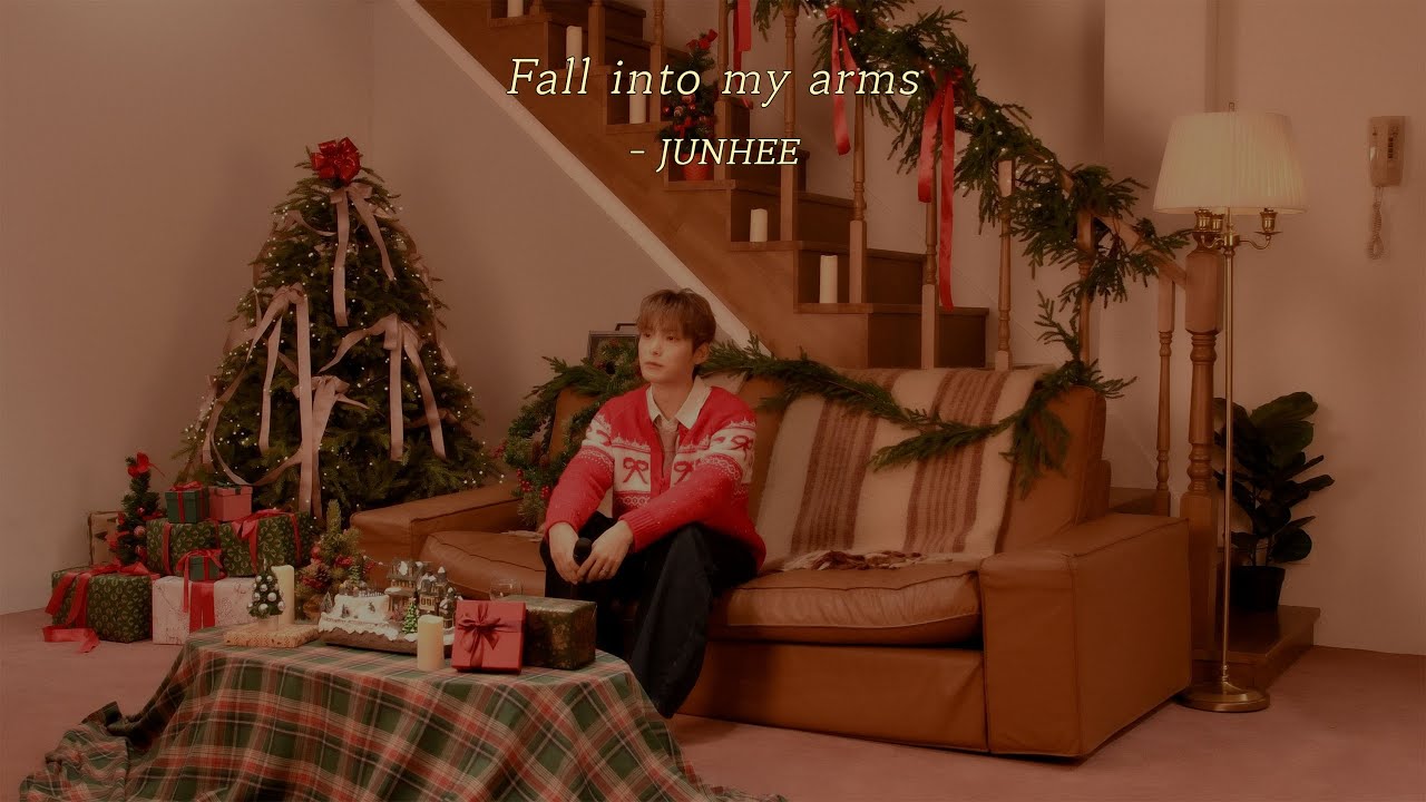 JUNHEE 'Fall into my arms' Live Clip
