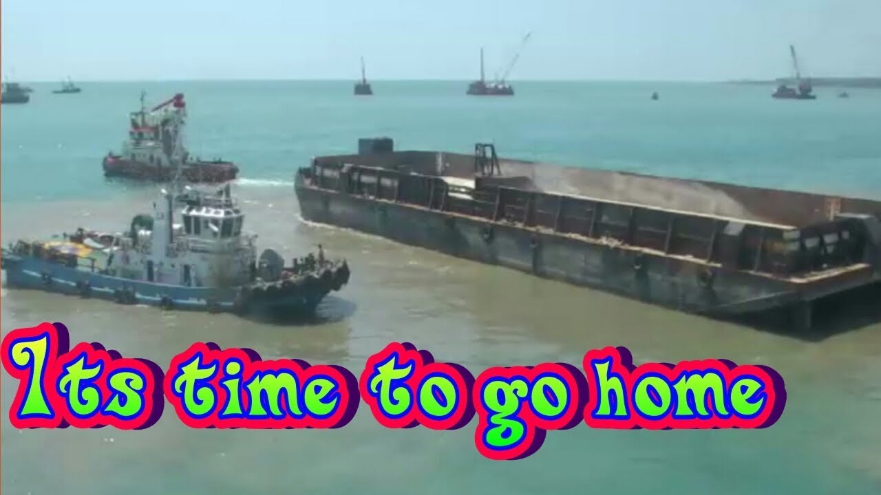 How the Process of Limestone Transport Ships Leaves Pier in the Project Area