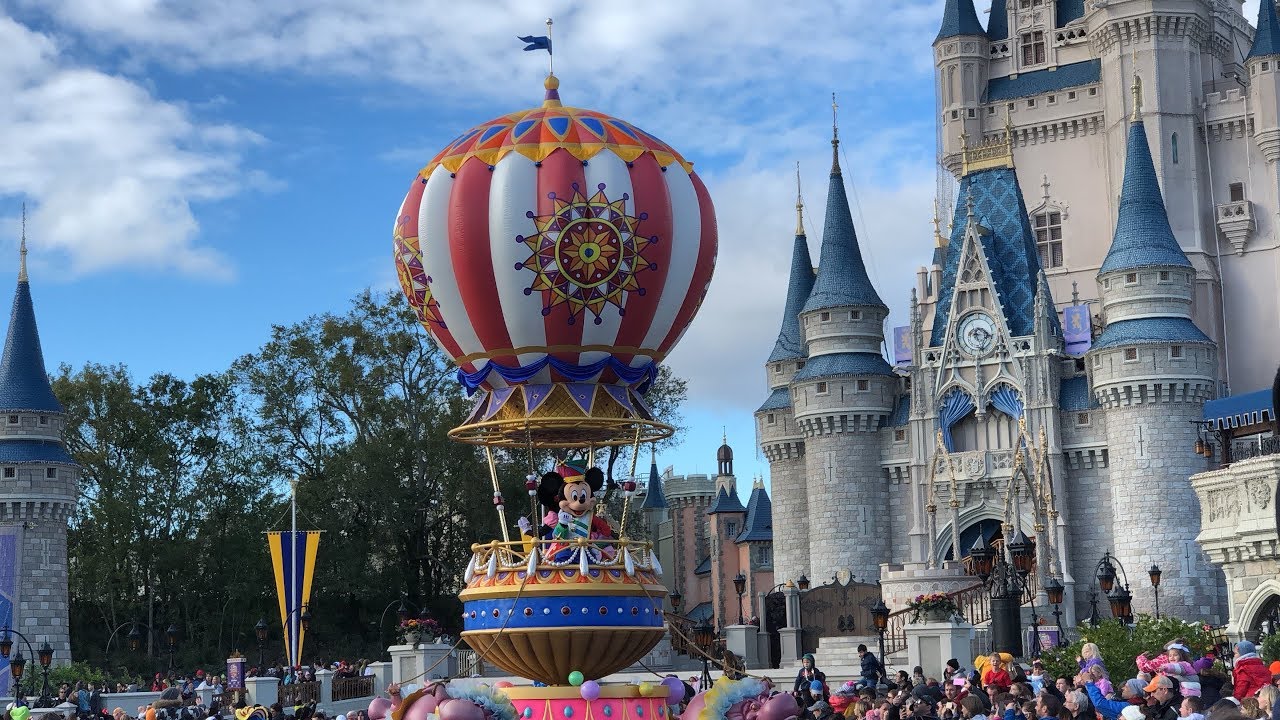 Magic Kingdom Ferry and Parade Fun - Walt Disney World Vlog 1-3-18