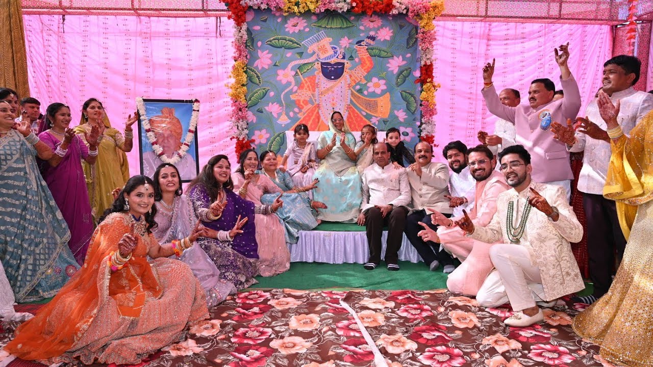 Swarn Sidhi Dance &ndash; Gupta (Aacholiya) Pariwar