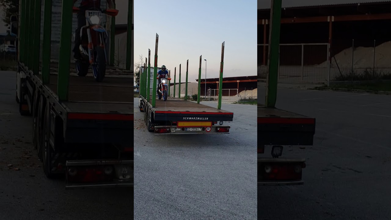 KTM 250 TPI trailer jump