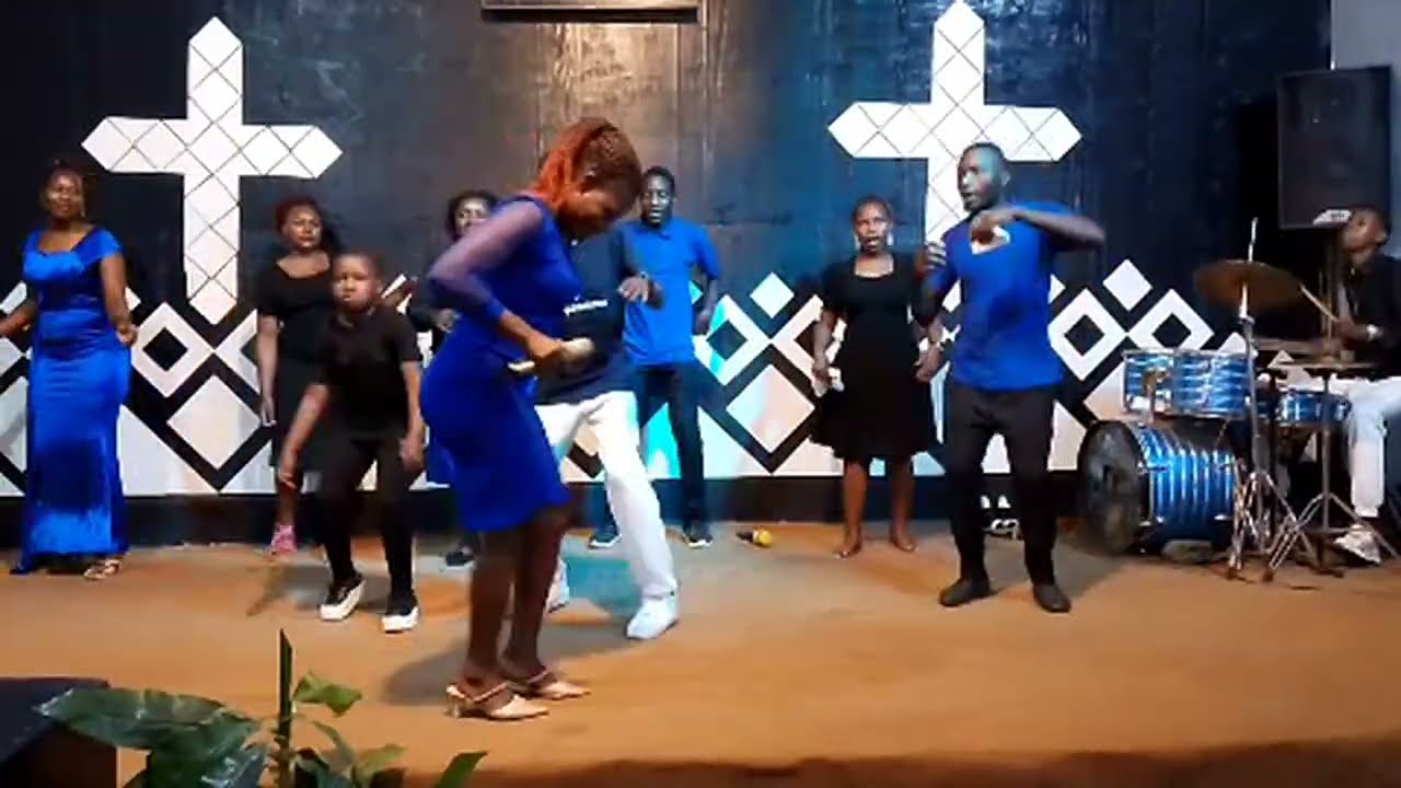PRAISE AND WORSHIP SESSION 
