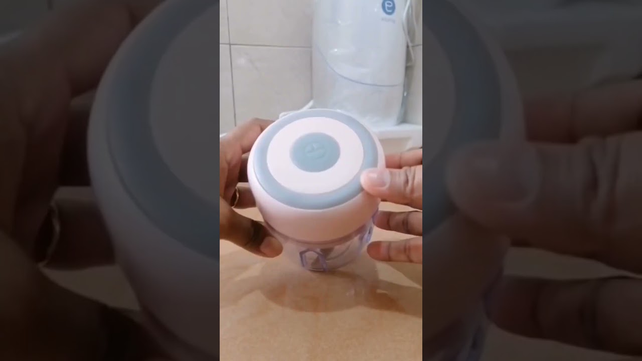 Every housewife&rsquo;s dream!Usb rechargeable mini electric chopper.Garlic,onion,carrot,ppepper&hellip;