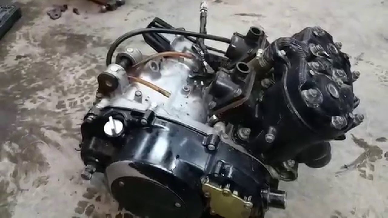 Yamaha Banshee Engine Removal & diagnostics