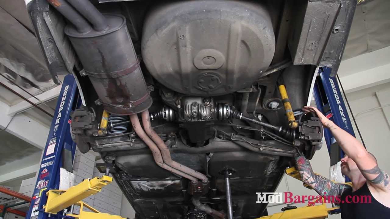 Lowering BMW 3 Series E30 with H&R Race Springs at ModBargains