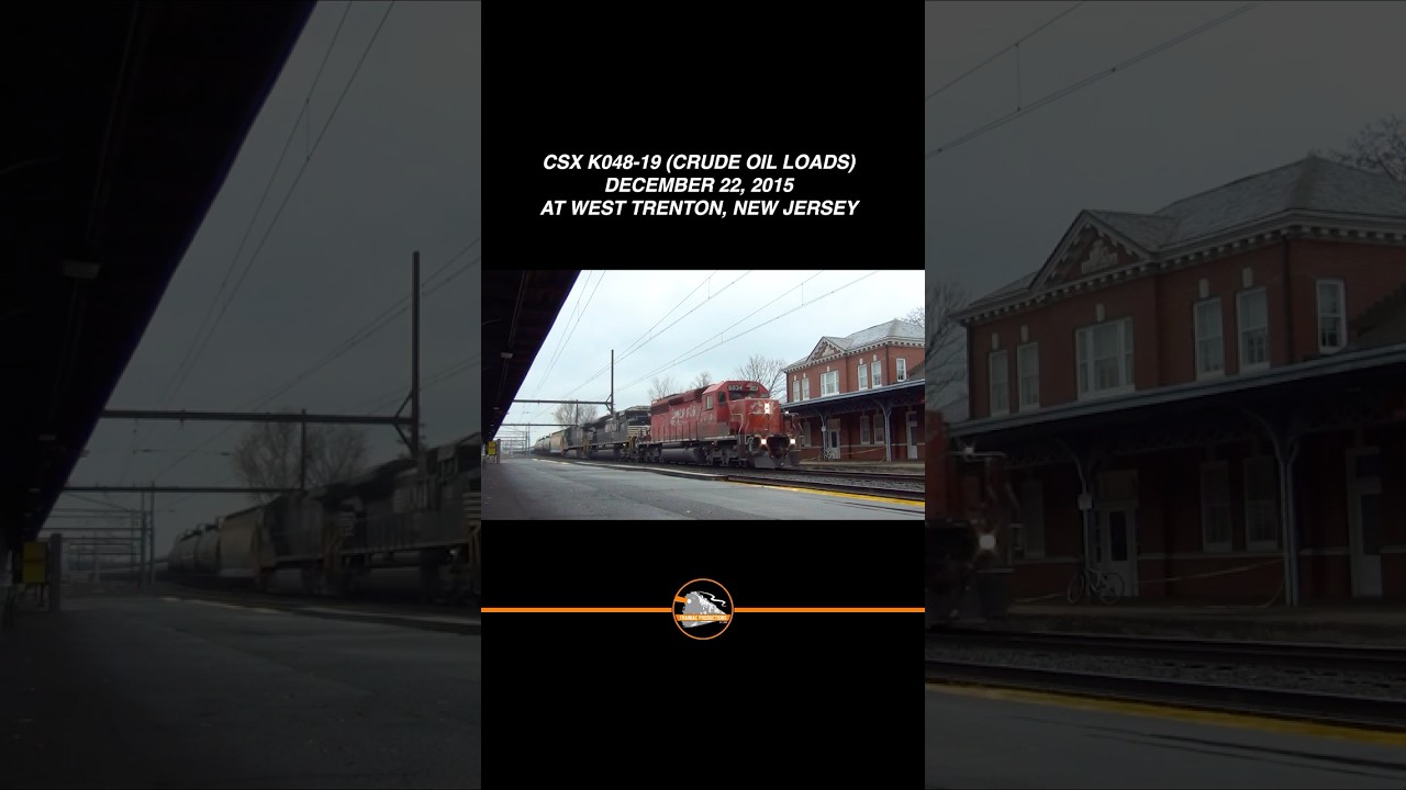 Classic CP SD40-2 Leading Road Freight #Trains #Railfan
