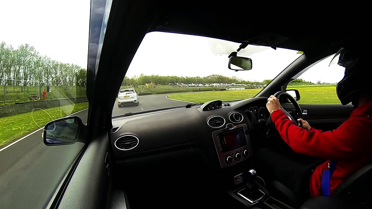 335bhp REVO tuned Ford Focus ST 225 at Castle Combe April 25th 2015