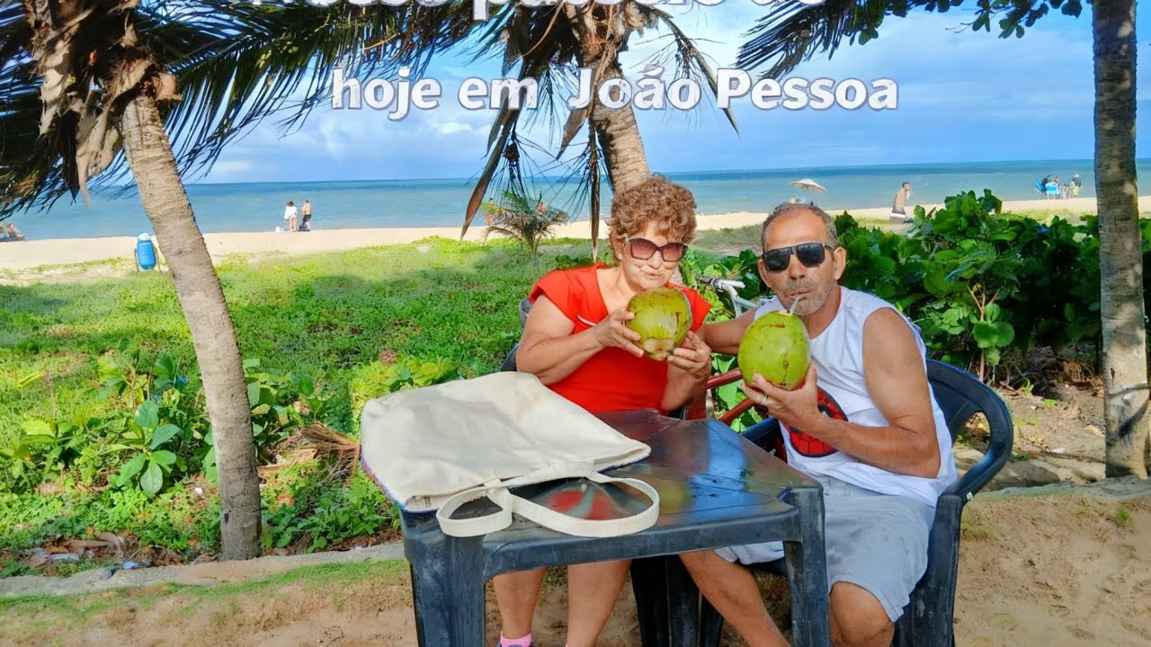 Passamos por três praias. Tambaú, Manaira e Bessa
