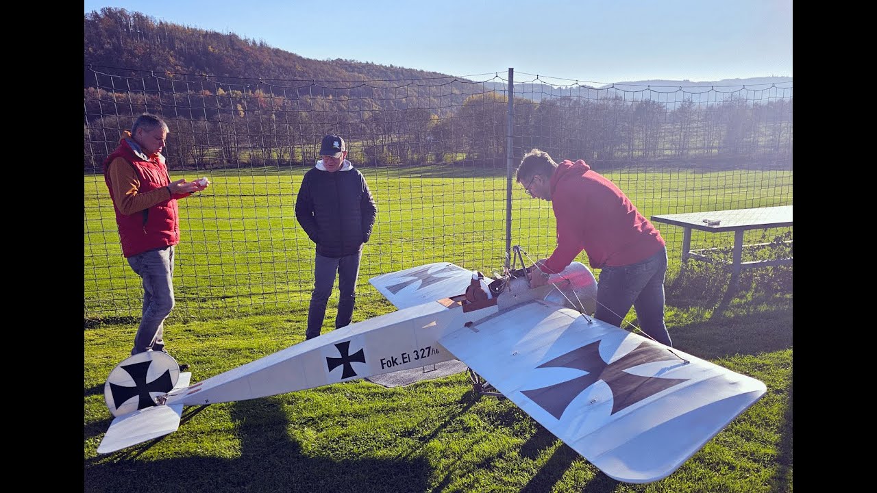 Fokker E.1 Paolo Severin 1;2,5 Maiden flight