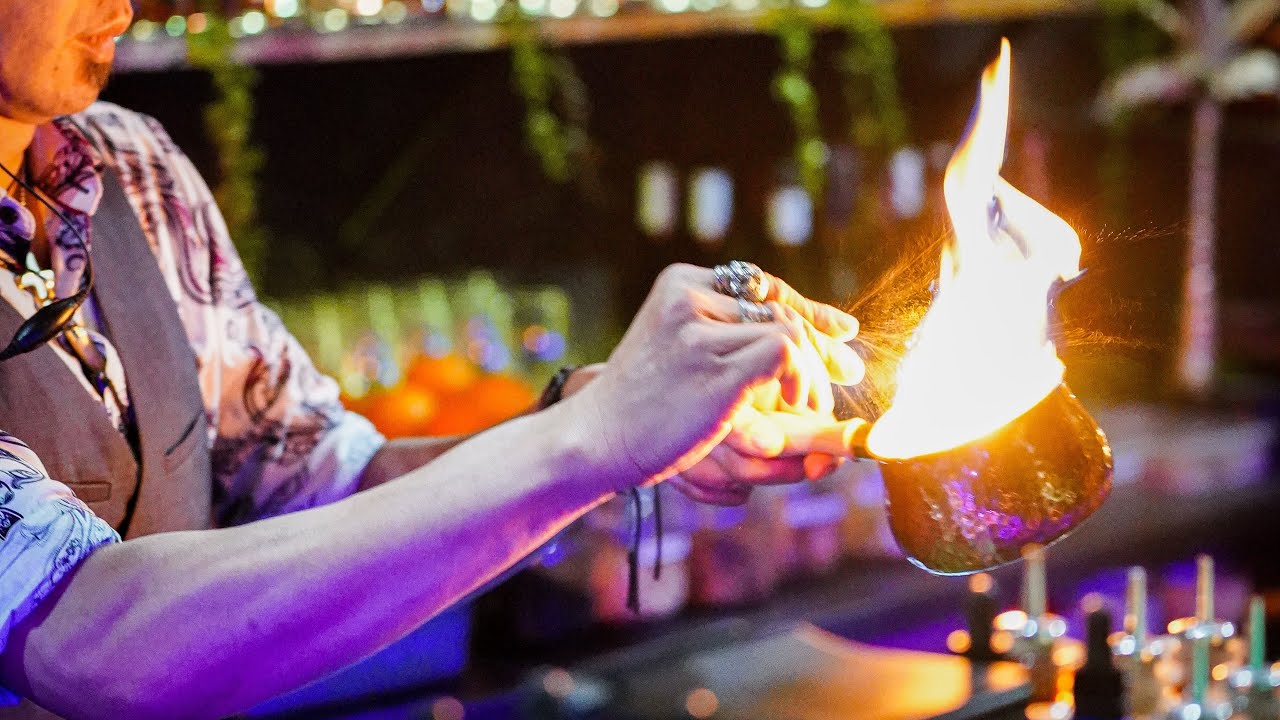 SIPPING FLAMING & BLACK CITUS COCKTAILS AT BABY DRAGON BAR SYDNEY
