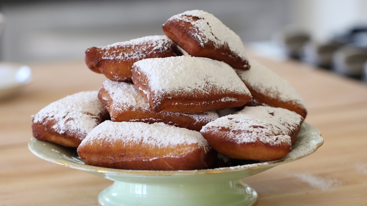 Beth's Homemade Beignet Recipe | ENTERTAINING WITH BETH