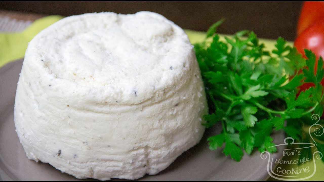 &Sigma;&pi;&iota;&tau;&iota;&kappa;ή M&upsilon;&zeta;ή&theta;&rho;&alpha; &mu;&epsilon; &beta;ό&tau;&alpha;&nu;&alpha;-homemade mizithra chesse with herbs(made with sour salt)