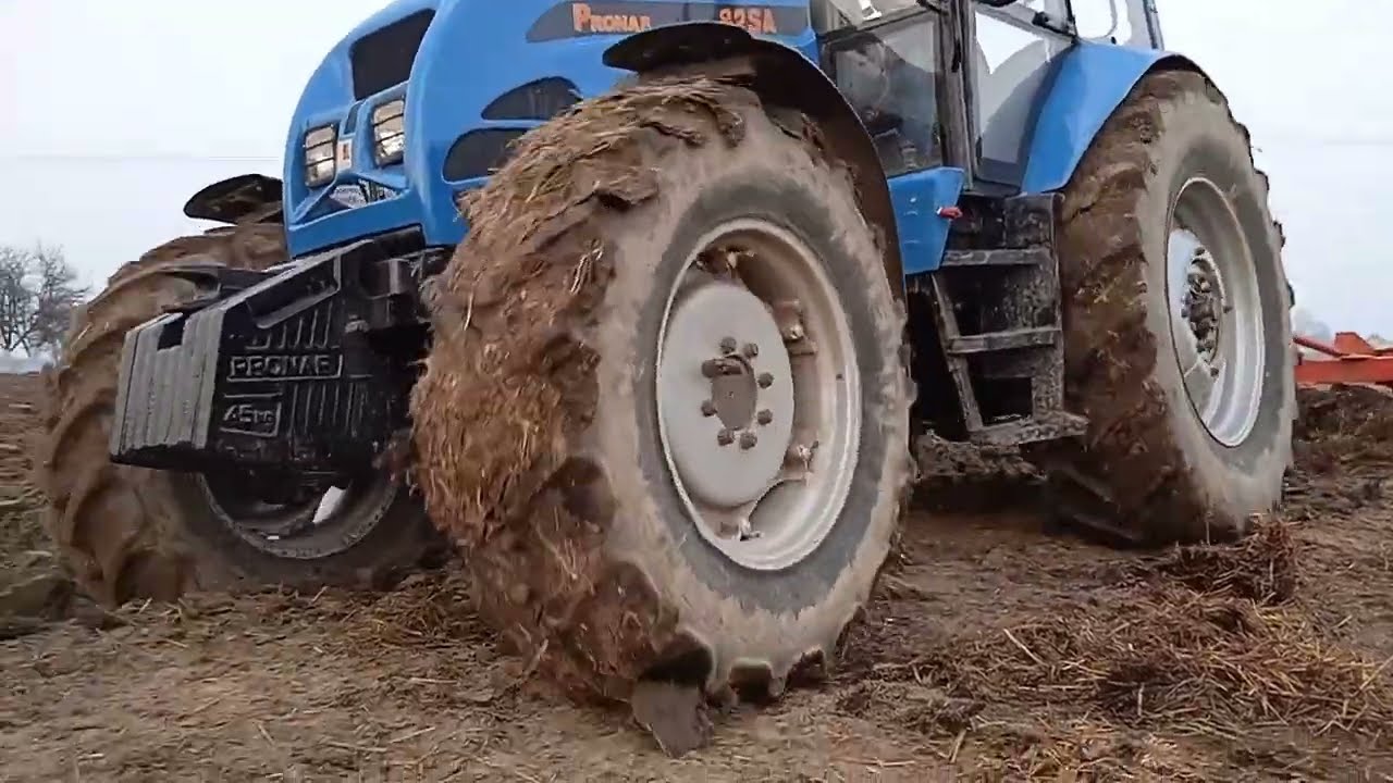 Obornik i Orka . Pronar 82 SA, Zetor 6718