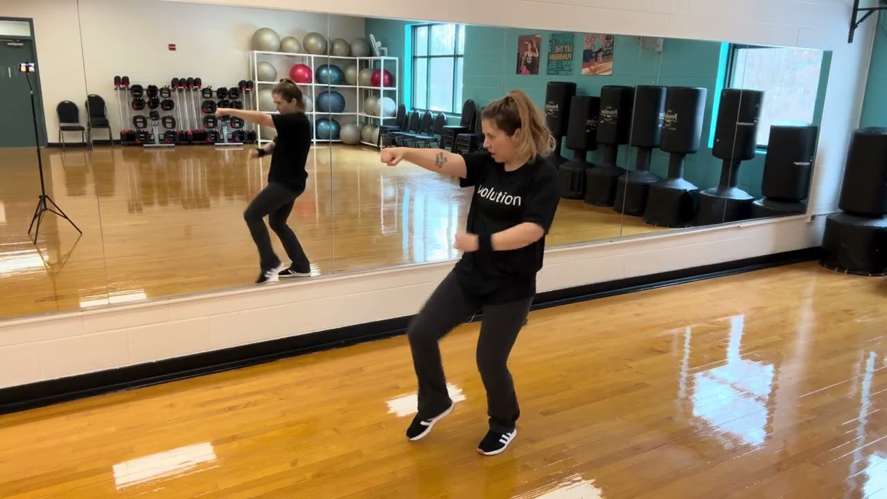 Zumba with Arielle - “Manos (I Like To Move It)” by Léa Zelia, MIMAA, and Noelia