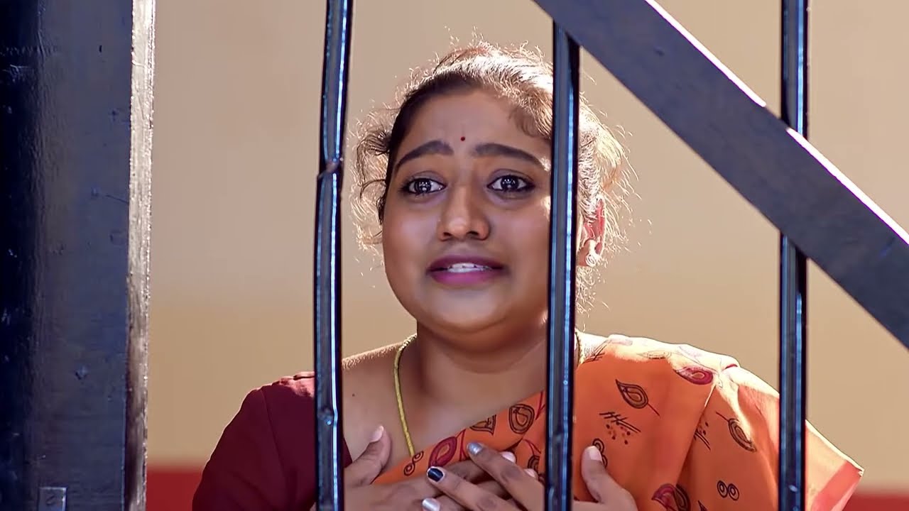 Akshara సహాయం చేస్తుంది | Radhamma Kuthuru | Full Ep. 1149 | ZEE Telugu