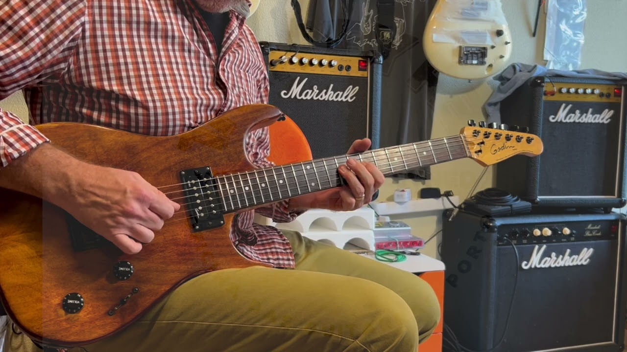 Godin Detour 2000s MI USA with Canadian parts 24.75scale HH modded electric guitar EC w Fender Gbag