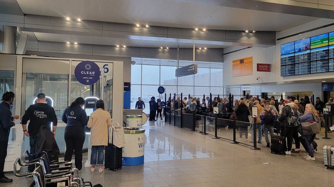 Using CLEAR at the Airport to Skip the TSA Security Line - Is it Worth It?