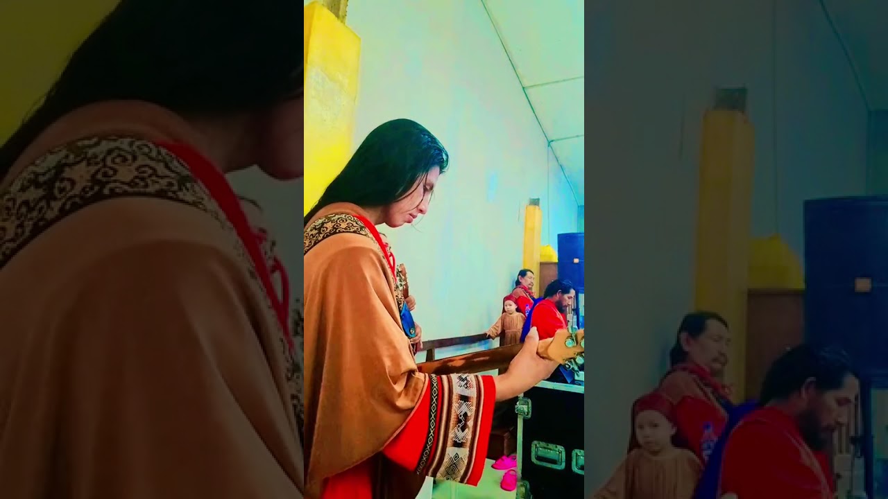 Himno expresiones de los Reyes Vocalista la hermana yeni 