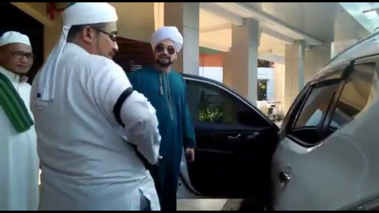 Cuplikan tabligh akbar majelis rasulullah saw bali bersama sayyid muhammad amin al idrisi al hasani