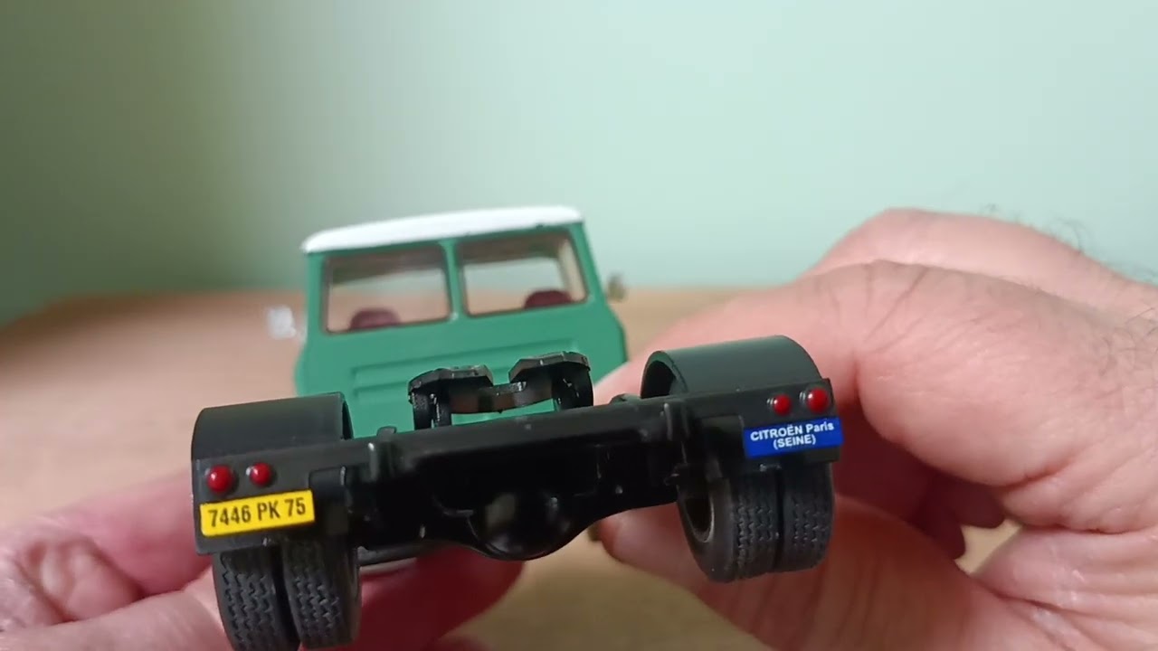 CITROEN HOULLOZ // 1/43 // Обзор.
