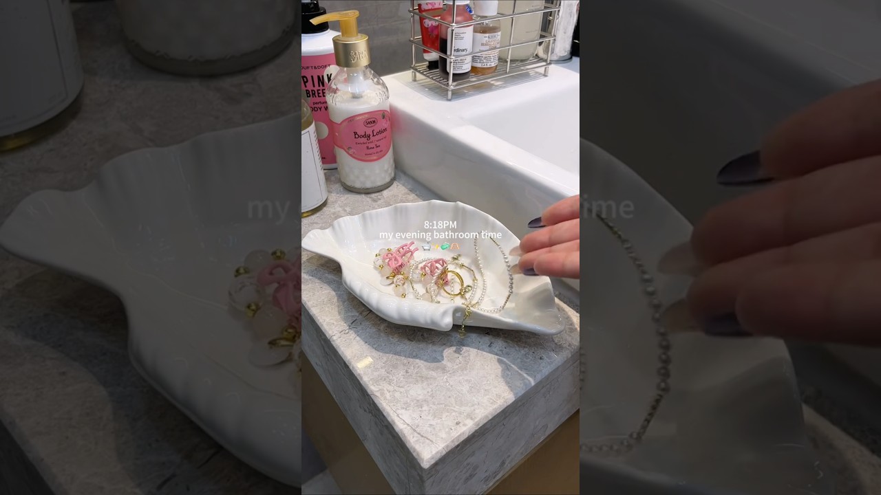 #dailyvlog #skincare #nighttimeskincareroutine #soap #aesthetic #skincareroutine