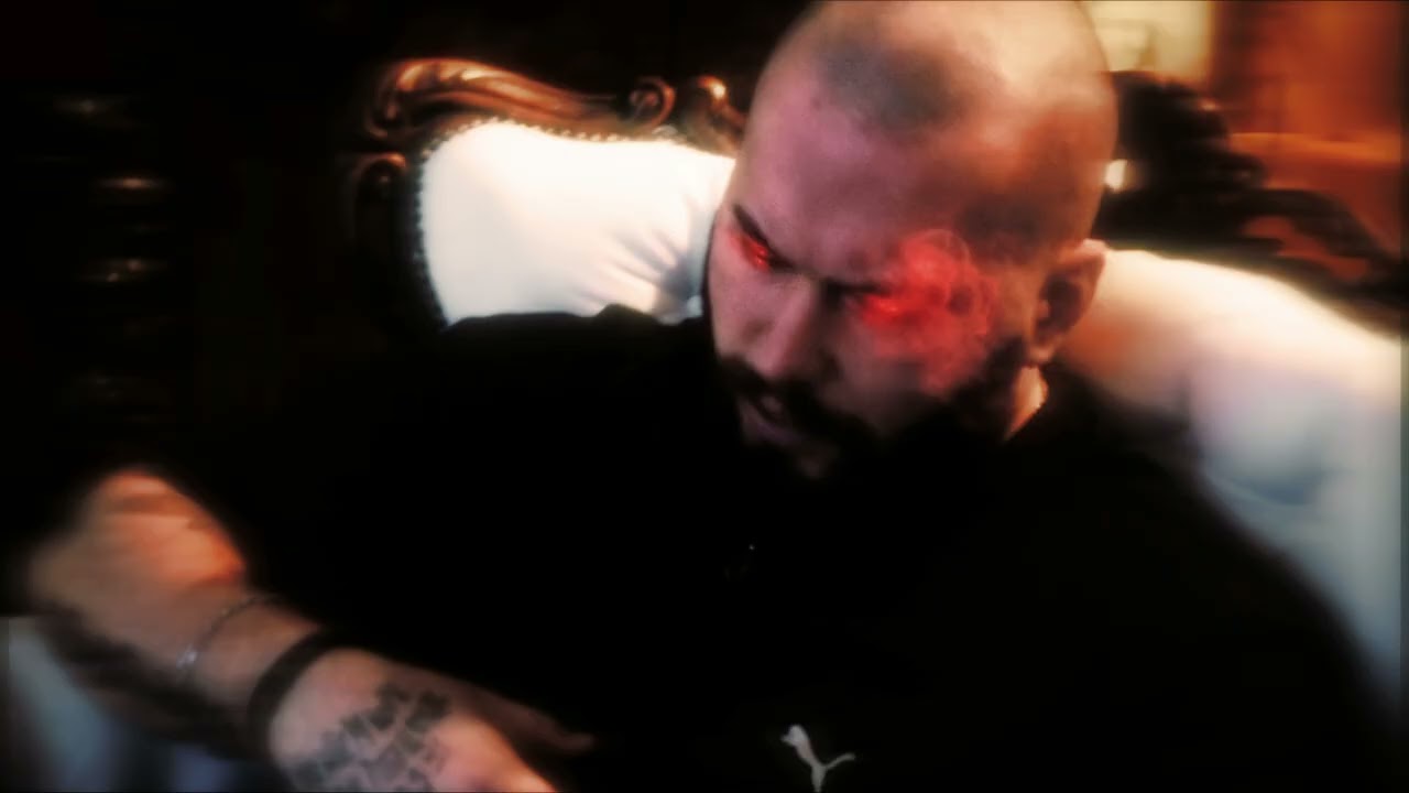 Igor Batog - czerwone oczy